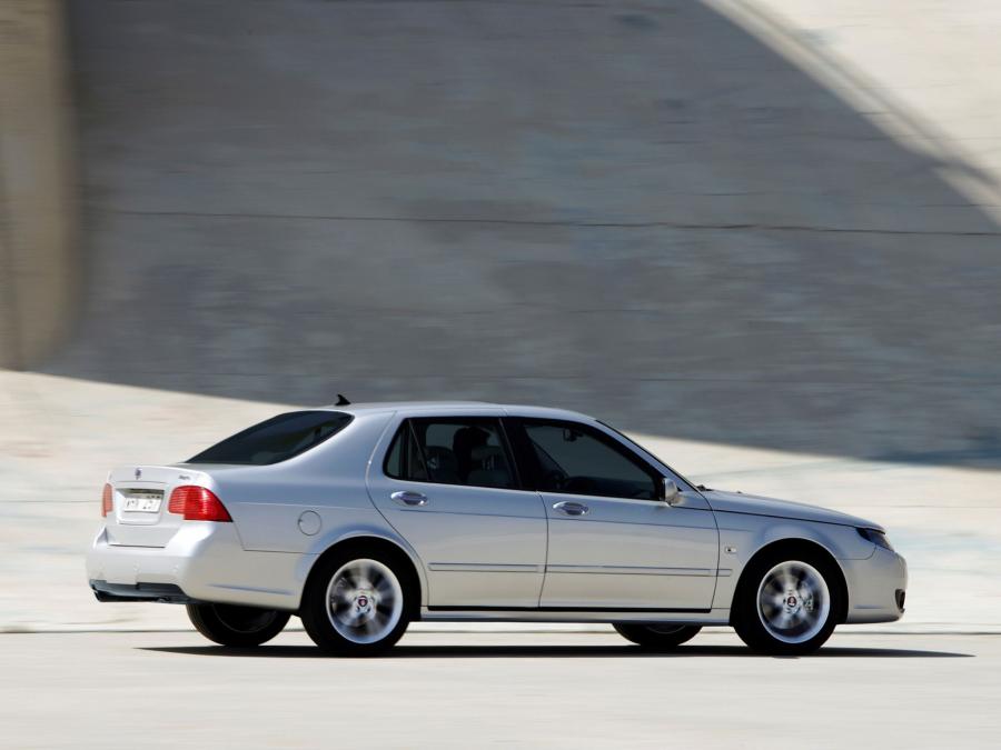  Saab 9-5 Sedan 2005 года  (фото 10 из 16)